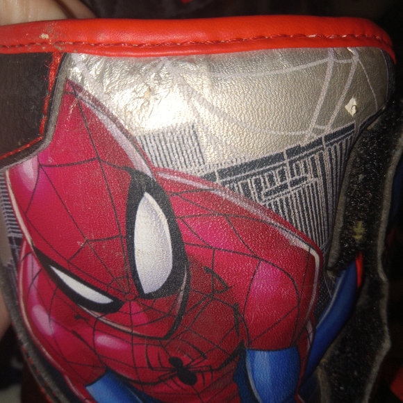 MARVEL Spider-Man Light-up Snow Boots Size 11 Toddler - Picture 6 of 7